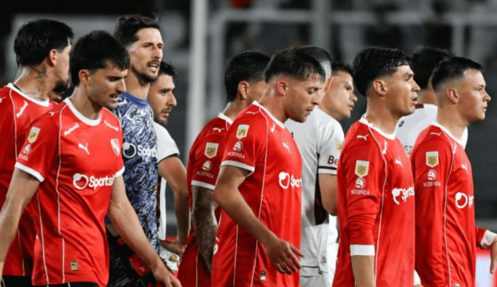 Independiente cayó por goleada ante Instituto y sus hinchas despidieron al equipo con&nbsp;silbidos
